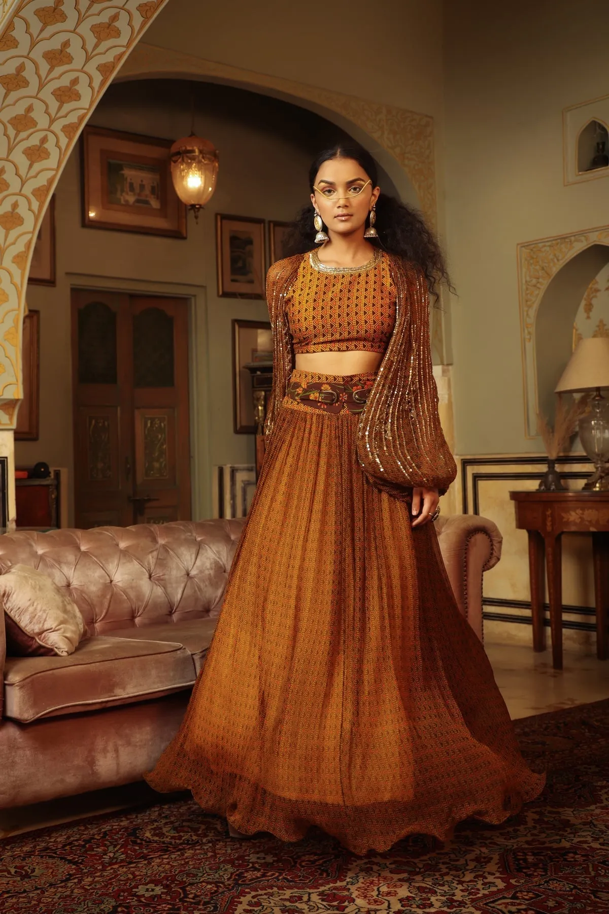 Dilruba trevron dhaani  balloon sleeve crop top with broad belt skirt