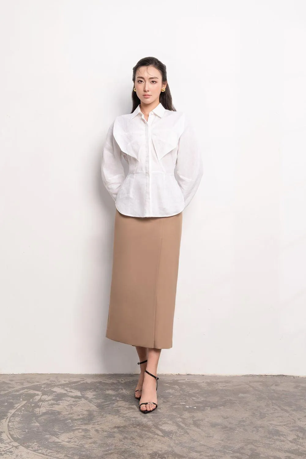 Katherine Hourglass Cuff Sleeved Linen Shirt