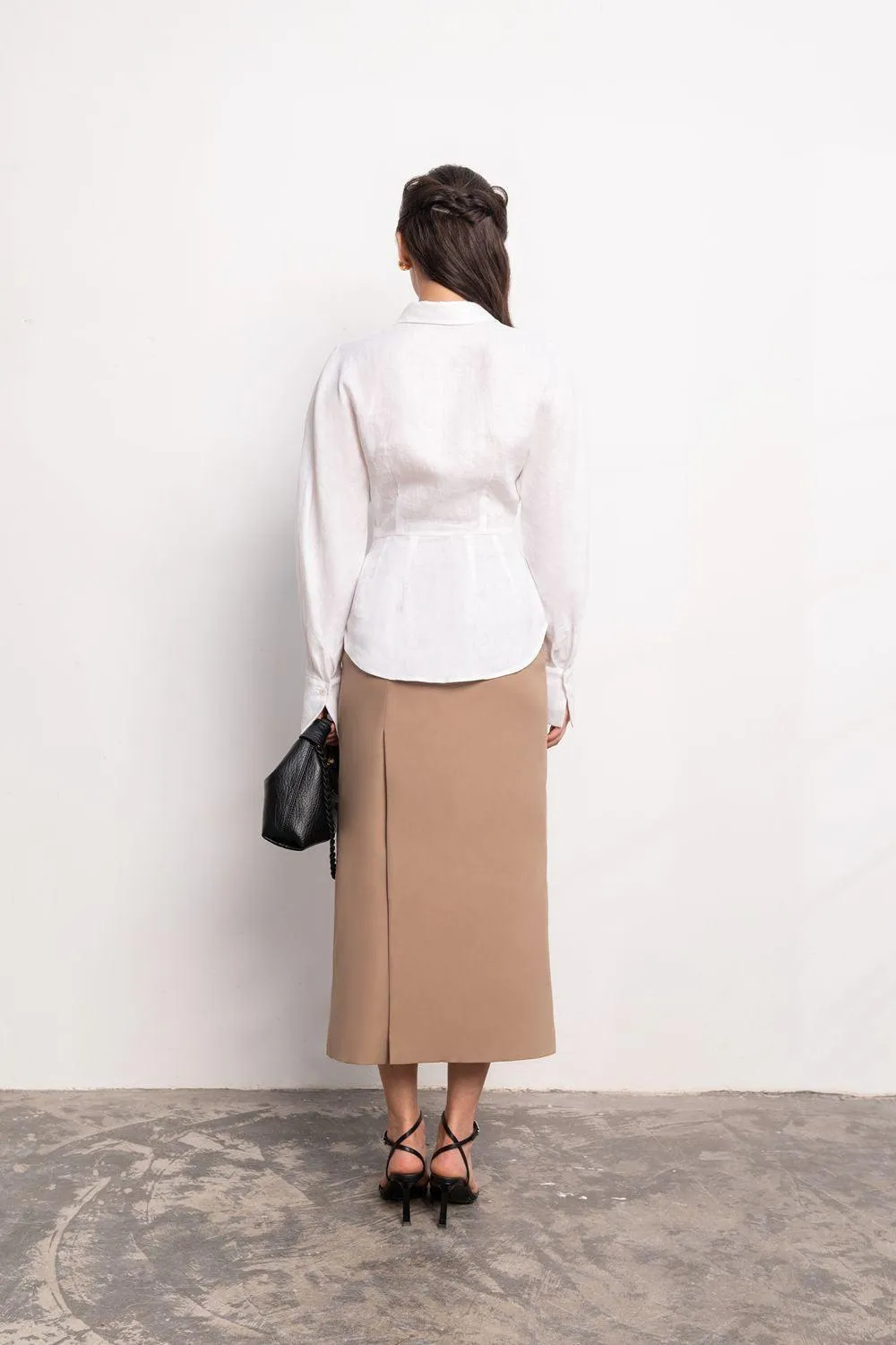 Katherine Hourglass Cuff Sleeved Linen Shirt