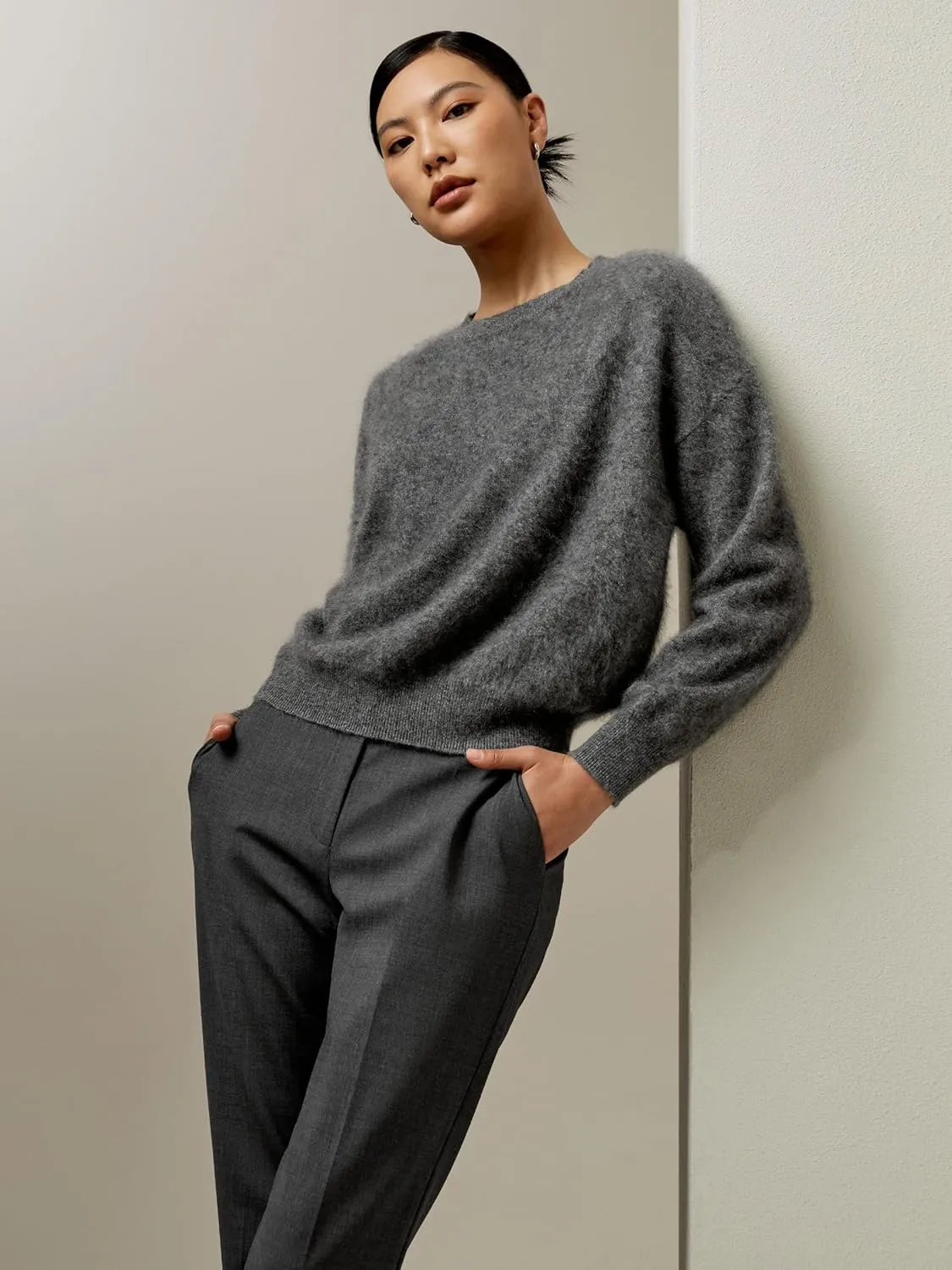 LilySilk 100% Cashmere Sweater for Women Relaxed Drop-Shoulder Crew Neck Long Sleeves Oversize Fit Jumper