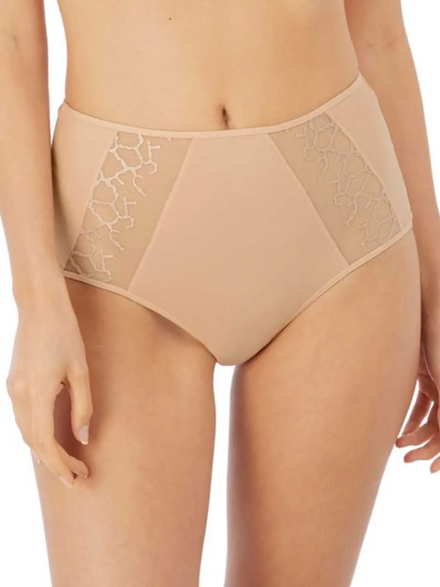 Lisse Full Brief